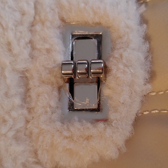 🍁NWOT Quilted Taupe & Sherpa handbag - Picture 5 of 12